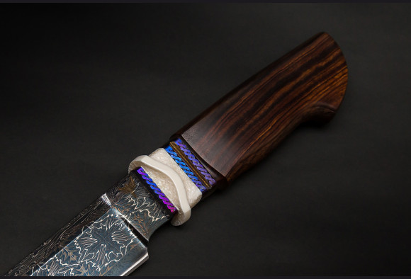Авторский Нож Турист <span>(мозаичный дамаск с никелем тонированный, айронвуд, рог лося)</span> 
