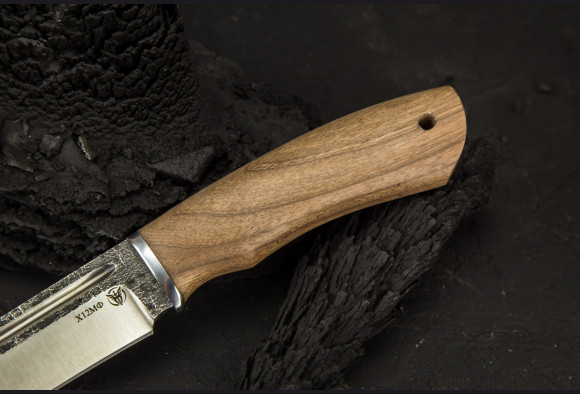 Нож Аллигатор <span>(х12мф, орех)</span>