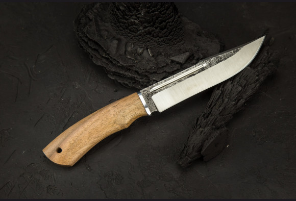 Нож Аллигатор <span>(х12мф, орех)</span>