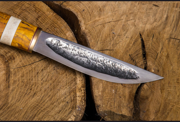 Нож Якутский средний <span>(Х12мф, стабилизированная карельская береза ,рог лося, латунь, кованный дол)</span>