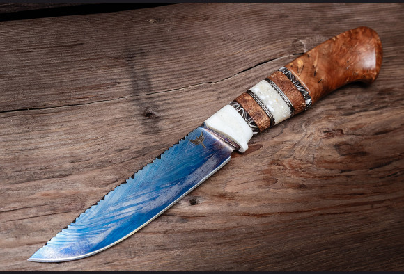 Нож Гепард <span>(Трехслойный ламинат, рукоять стабилизированная карельская береза, кость моржа, вставки титан)</span>