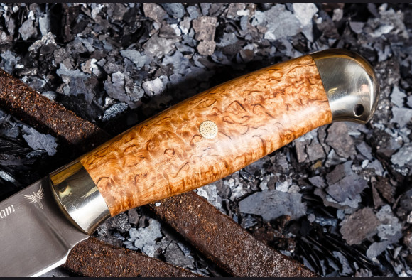 Нож Охотник 2 <span>(булат, стабилизированная карельская береза, мельхиор, мозаичный пин)</span>