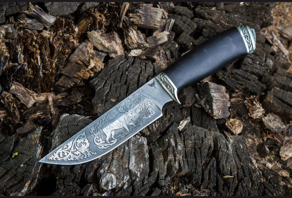 Нож Нерпа <span>(дамаск 1200 слоев, мореный граб, литье мельхиор, художественное оформление клинка)</span>