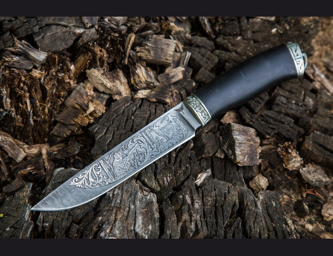 Нож Охотник 2 (дамаск 1200 слоев, мореный граб, литье мельхиор, художественное оформление клинка)