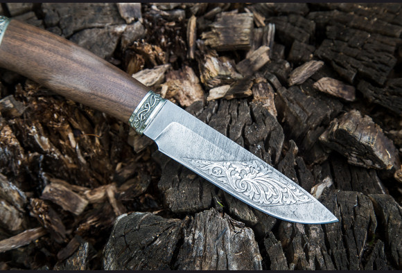 Нож Лань <span>(дамаск 1200 слоев, корень ореха, литье мельхиор, художественное оформление клинка)</span>