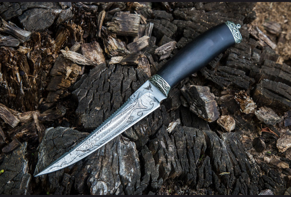 Нож Рыбак 2 <span>(дамаск 1200 слоев, мореный граб, литье мельхиор, художественное оформление клинка)</span> 