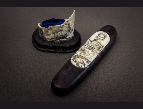 Авторский Нож Флинт (высокоуглеродистый ламинат обложенный никелевым дамаском, стабилизированная карельская береза, кость моржа) скримшоу