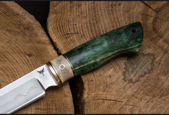 Нож Фрегат <span>(Трехслойный ламинат, стабилизированная карельская береза, рог лося, мозаичный пин)</span>