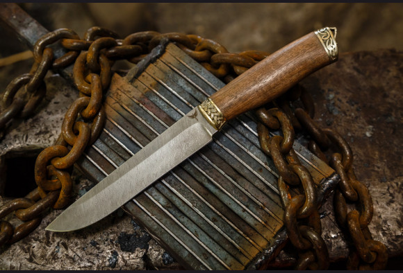 Нож Охотник <span>(дамаск 1200 слоев, корень ореха, литье мельхиор)</span>