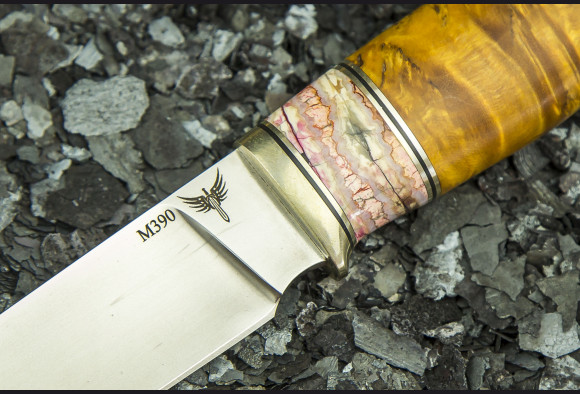 Нож Вепрь <span>(М390, стабилизированная карельская береза, стабилизированный бивень мамонта)</span>