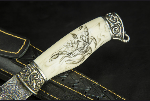 Авторский нож Титан <span>(мозаичный дамаск с никелем, клык моржа, больстры мозайка)</span> скримшоу 