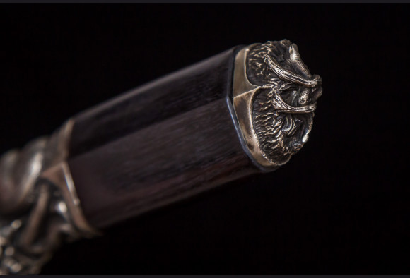 Авторский нож Питон <span>(нержавеющий дамаск, черное дерево, благородный металл, клык моржа)</span>