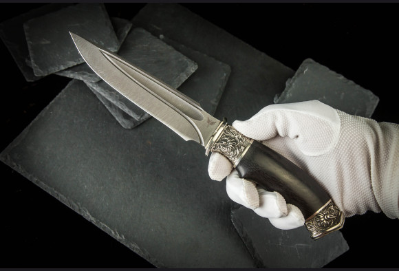 Нож Хищник <span>(Дамаск 1200 слоев, мореный граб,долы камень , литье мельхиор №2 )</span>