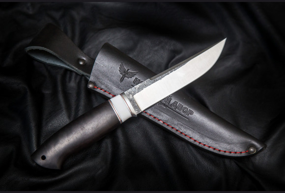 Нож Волк <span>( х12мф, белый акрил , мореный граб)</span>