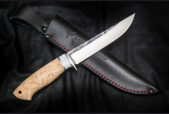 Нож Амур <span>(х12мф, акрил, карельская береза)</span>