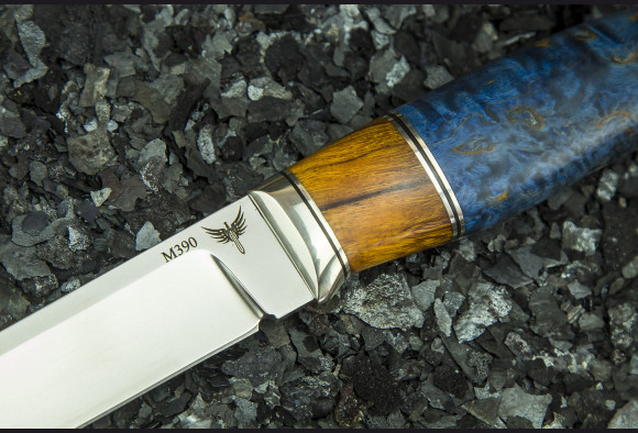 Нож Егерь <span>(М390, стабилизированная карельская береза, вставка айронвуд, мозаичные пин)</span>