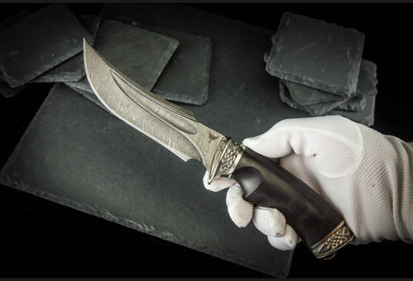 Нож Соломон <span>(дамаск 1200 слоев, мореный граб, литье мельхиор, долы камень)</span>